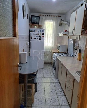 Garsoniera decomandata, Petre Ispirescu - imagine 4