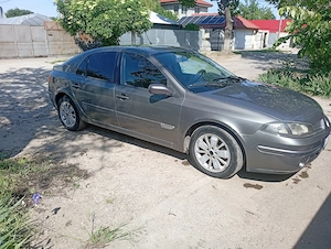 Vând Renault laguna 1200 euros ușor negociabil - imagine 5