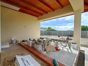 Casa noua cu 3 camere,2 bai si curte privata imprejmuita. - imagine 10