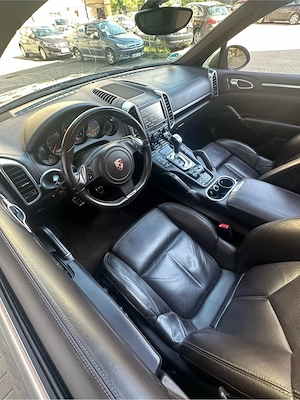 Porsche Cayenne - imagine 10