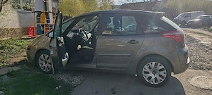 Vând Schimb-Citroen C4 Picasso