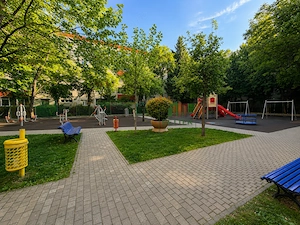 Apartament 2 camere decomandat, renovat, mobilat și utilat   Str. Covasna, Sector 4 - imagine 13