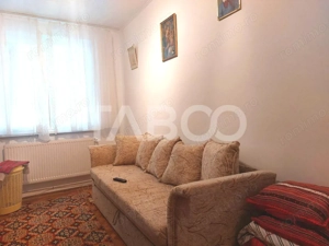 Apartament 55 mp 3 camere etaj 3 balcon pivnita Piata Noua Cisnadie - imagine 6