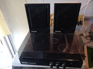 Pick-up Stereo cu boxe RFT AUDIO