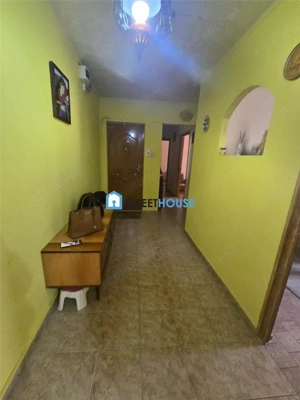 Spatiu Lumina si Panorama Orasului 4 camere B-dul Unirii Fagaras - imagine 8