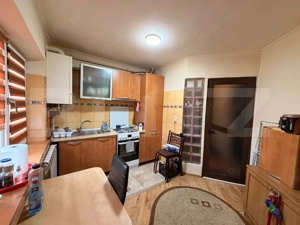 Apartament 2 Camere decomandat în Bloc Monolit, zona Craiovita Materna - imagine 9