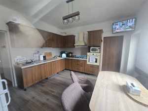 Casa cu 3 camere Str Negoiu Fagaras - imagine 3