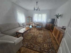 Casa cu 3 camere Str Negoiu Fagaras - imagine 2