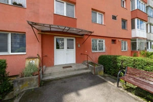 Sacele-Apartament 2 camere+2 locuri de parcare - imagine 12