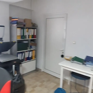 Inchiriez spațiu  zona Super Copou  - imagine 3
