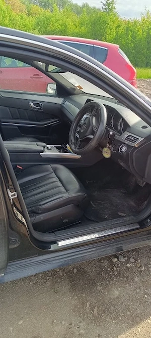 Dezmembrez Mercedes E Class E220 2.2 cdi 2014 - imagine 5
