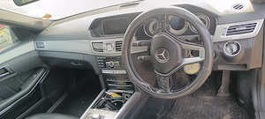 Dezmembrez Mercedes E Class E220 2.2 cdi 2014 - imagine 6