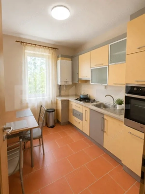 Apartament 2 Camere 65 m2 Etajul 1 Si Garaj 25 m2, Reghin - imagine 4