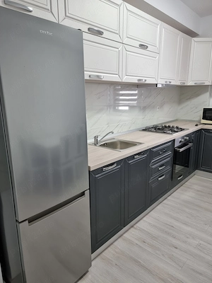 Ofer spre inchiriere apartament doua camere, bloc nou, cartier rezidential. Loc de parcare privat - imagine 6