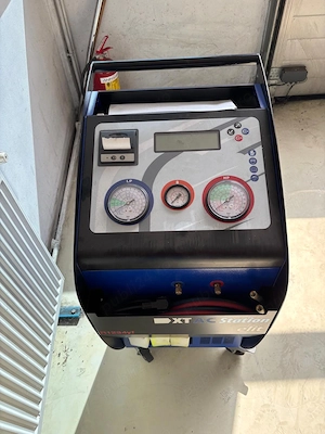 Echipament încărcat refrigerant 1234yf