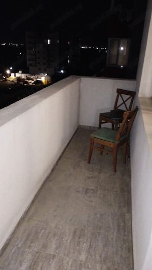 METROU ,garsoniera spatioasa, 46m,AC,luminoasa, proprietar,parcare,terasa - imagine 6