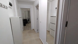 METROU ,garsoniera spatioasa, 46m,AC,luminoasa, proprietar,parcare,terasa - imagine 5