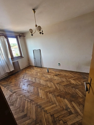 Apartament doua camere, zona 1 Mai - imagine 2