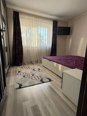 Vând Apartament cu 3 camere, decomandat, etaj intermediar, 68 mp + acces la 100 mp spațiu depozitare - imagine 9