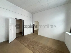 Spațiu comercial / birou ultracentral - Piața Ferdinand, Oradea - imagine 9
