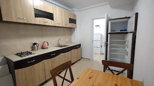 METROU ,garsoniera spatioasa, 46m,AC,luminoasa, proprietar,parcare,terasa - imagine 4