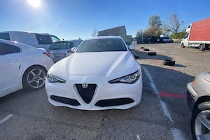 Alfa Romeo Giulia 2.0 turbo 280cp rwd  - imagine 2