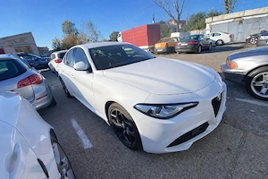 Alfa Romeo Giulia 2.0 turbo 280cp rwd  - imagine 3