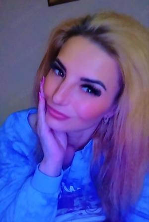 Blondă slim reală 