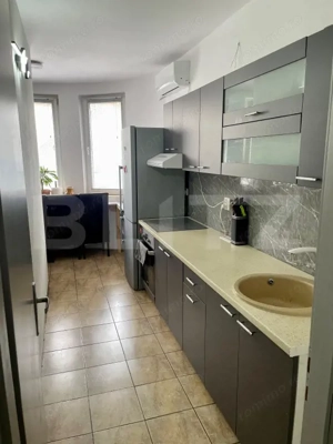 Refugiu urban perfect – apartament cu 1 cameră, mobilat elegant, etaj 1, liniște - imagine 3