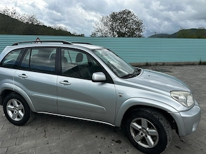 TOYOTA RAV4 4x4 automata - imagine 4
