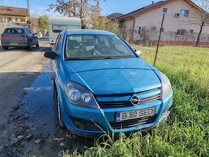 Opel Astra H 1,6 benzina , 77000 km REALI
