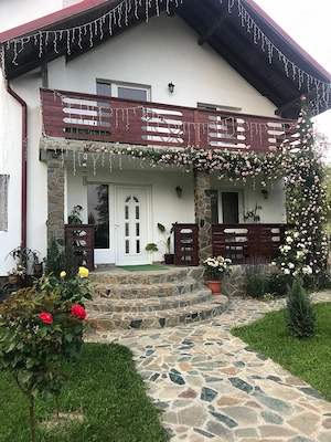 Casa + Afacere de vânzare - Corbeni Arges