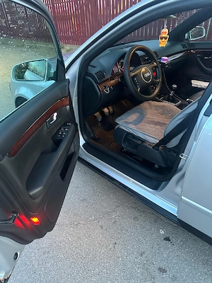 vand audi a4 b6  - imagine 3
