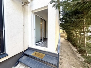 Apartament elegant, 3 camere, 62 mp utili, 103 mp curte - Dumbravita - imagine 10