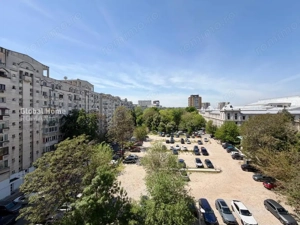 Piața Unirii ✦ 4-Room Apartment ✦ Panoramic Fountain Views ✦ Metro Station - imagine 11