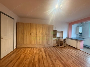 Garsonieră Astra – parter înalt, poziționată pe mijloc, cu beci și baie renovată - imagine 3