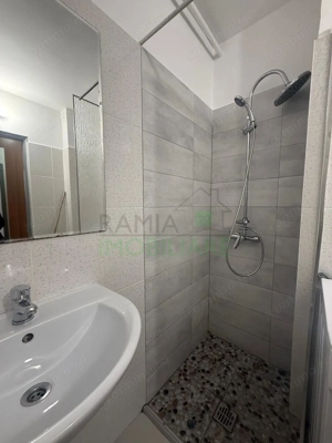 Garsonieră Astra – parter înalt, poziționată pe mijloc, cu beci și baie renovată - imagine 8