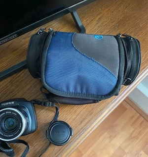 Aparat poze FujiFilm cu accesorii - imagine 2