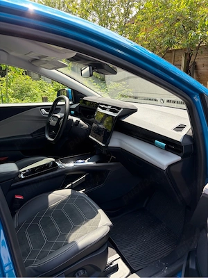 Vand Ford Puma Electric 2025 , impecabil,4200 km,albastru faruri Matrix Bang&Olufsen Pachet iarna - imagine 2