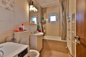 Apartament cu 3 camere, semidecomandat, 65 mp utili + balcon - Soarelui - imagine 10
