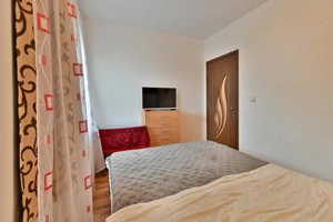 Apartament cu 3 camere, semidecomandat, 65 mp utili + balcon - Soarelui - imagine 4