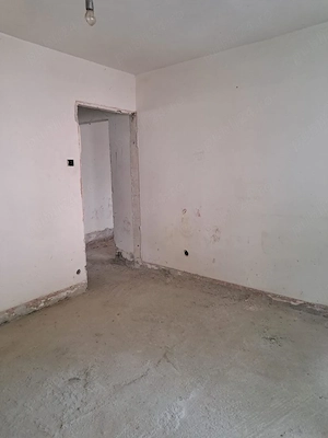 Apartament 2 camere de vanzare , Strada Dorna , Carpati 2 , et. 1 , 62.900 euro neg. - imagine 6