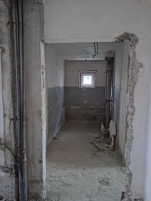 Apartament 2 camere de vanzare , Strada Dorna , Carpati 2 , et. 1 , 62.900 euro neg. - imagine 5