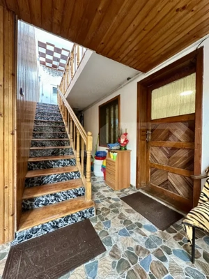 Casa individuala cu aer vintage, 200mp, Iosefin, ideala pentru 2 familii - imagine 2