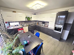 Confort si spatiu | Casa 5 camere, constructie solida | Teren 544 mp - imagine 4