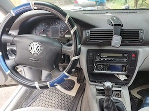 vând Autoturism Volkswagen pasat  - imagine 3