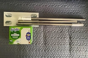 Mop cu coada metalica cu 18 servetele uscate 