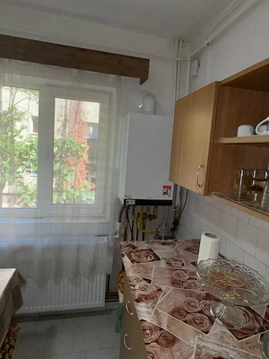 vand apartament 3 camere , zona Splai Mihai Viteazul ,et 1, incalzire pe gaz - imagine 7