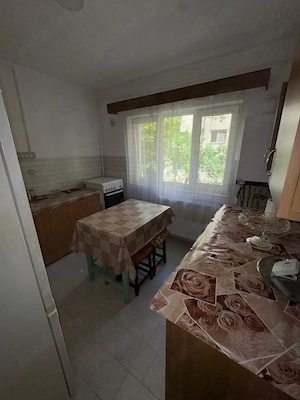 vand apartament 3 camere , zona Splai Mihai Viteazul ,et 1, incalzire pe gaz - imagine 6