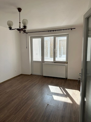 Închiriez apartament 2 camere - imagine 7